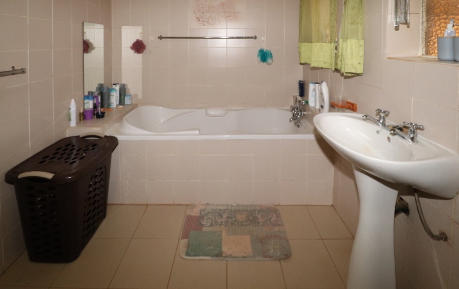 3 Bedroom Property for Sale in Orkney North West